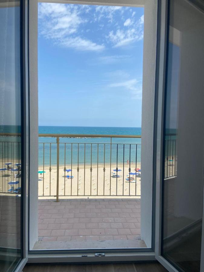 Miami Suite Hotel Bellaria-Igea Marina Bagian luar foto