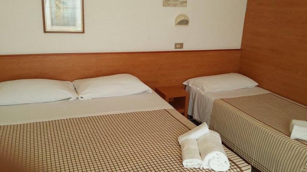 Miami Suite Hotel Bellaria-Igea Marina Bagian luar foto