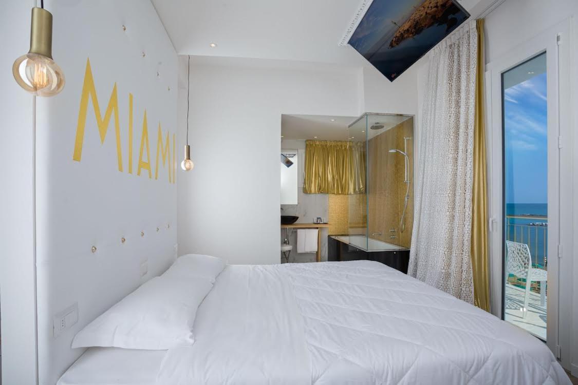 Miami Suite Hotel Bellaria-Igea Marina Bagian luar foto