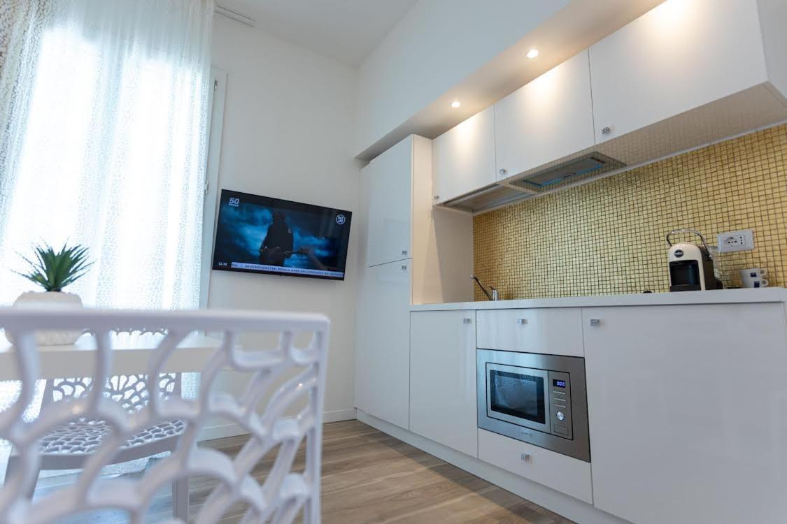 Miami Suite Hotel Bellaria-Igea Marina Bagian luar foto