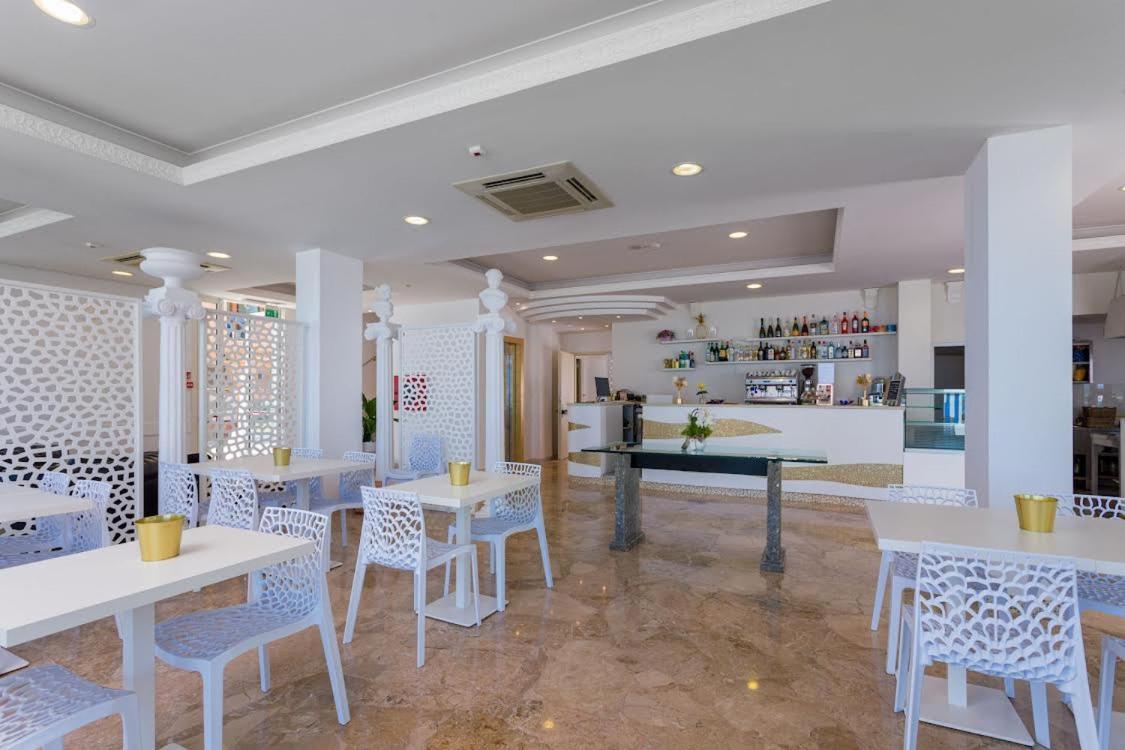 Miami Suite Hotel Bellaria-Igea Marina Bagian luar foto