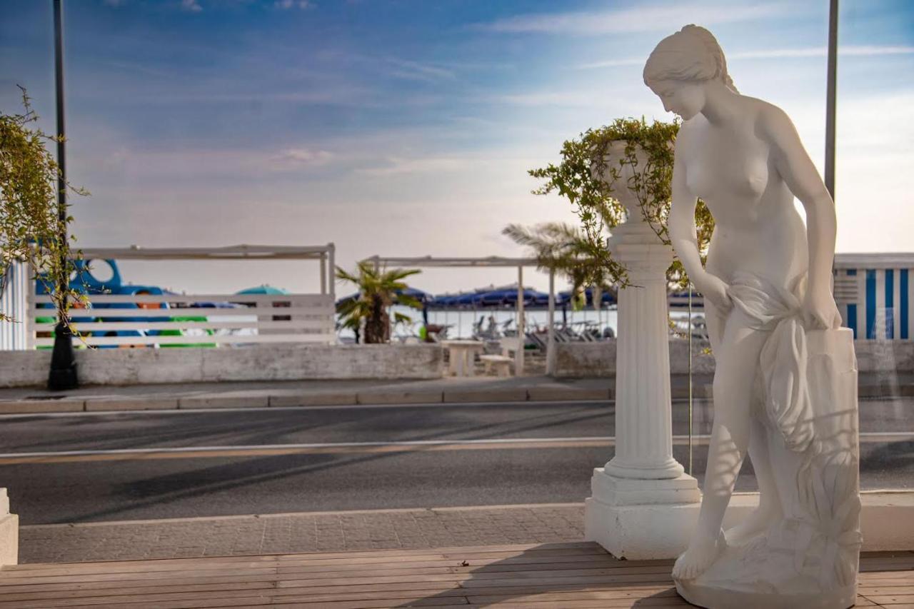 Miami Suite Hotel Bellaria-Igea Marina Bagian luar foto