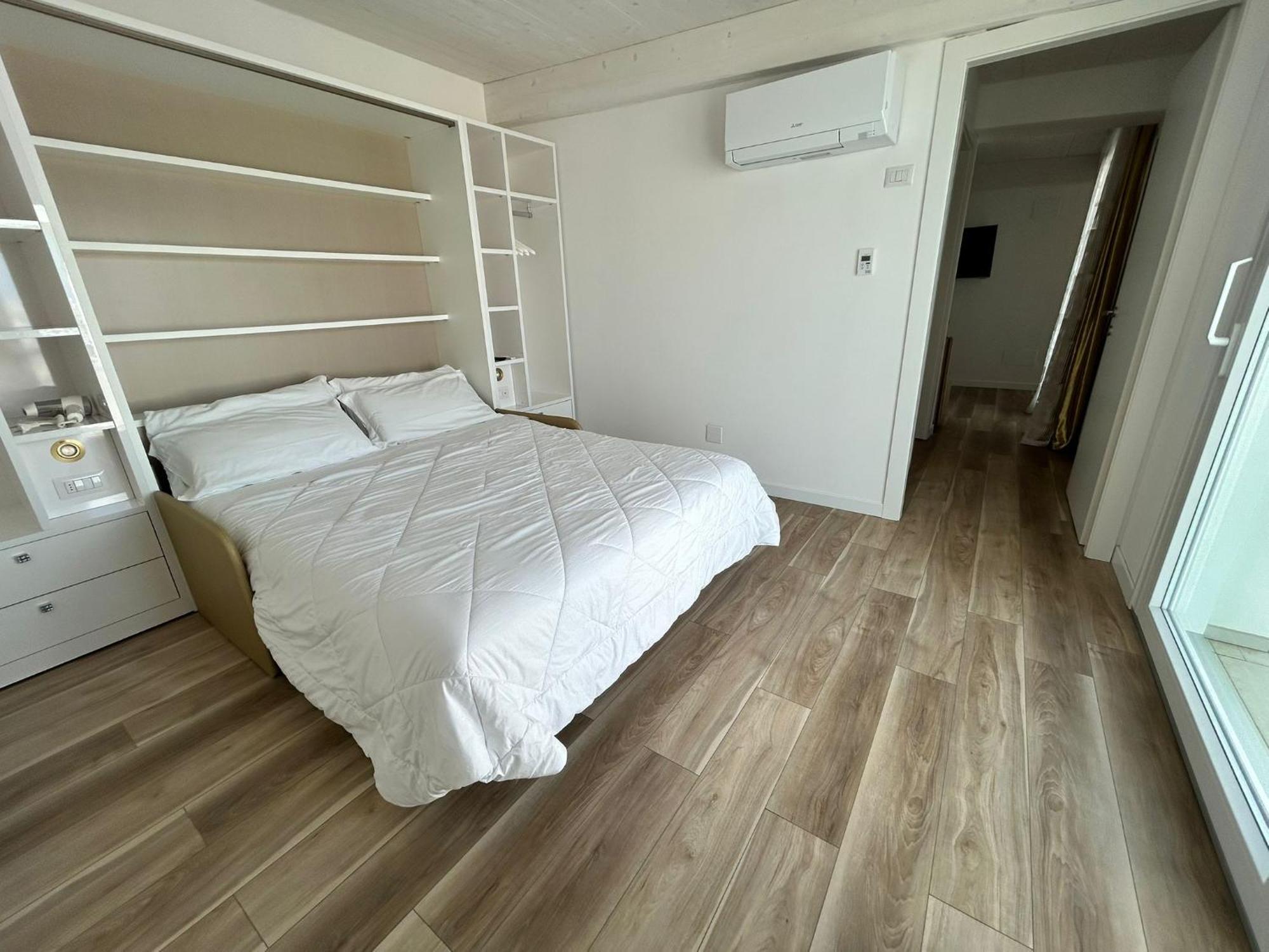 Miami Suite Hotel Bellaria-Igea Marina Bagian luar foto