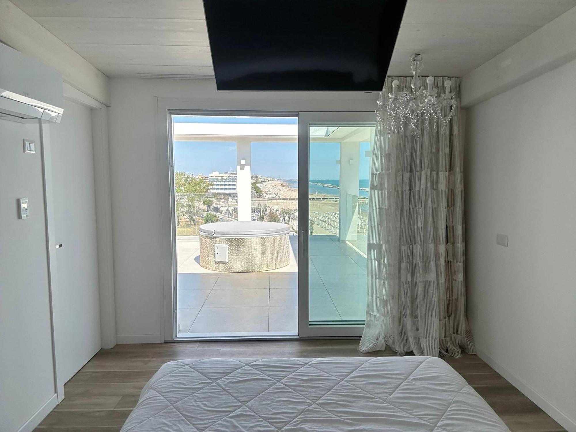 Miami Suite Hotel Bellaria-Igea Marina Bagian luar foto