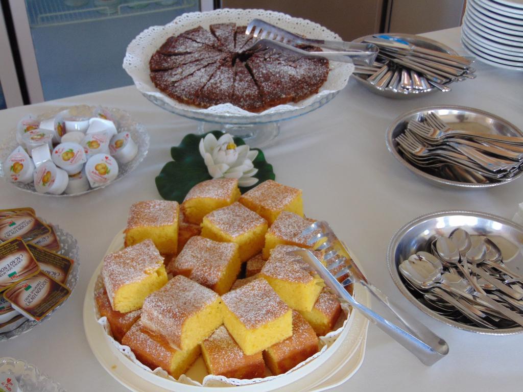 Miami Suite Hotel Bellaria-Igea Marina Bagian luar foto