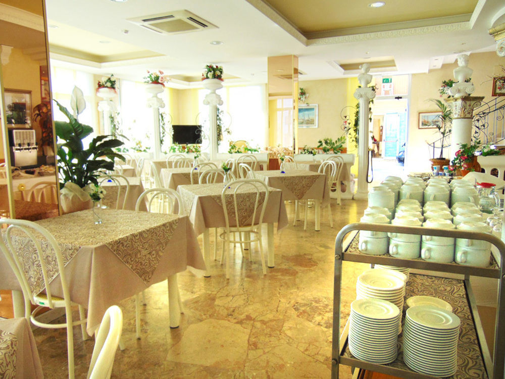 Miami Suite Hotel Bellaria-Igea Marina Bagian luar foto